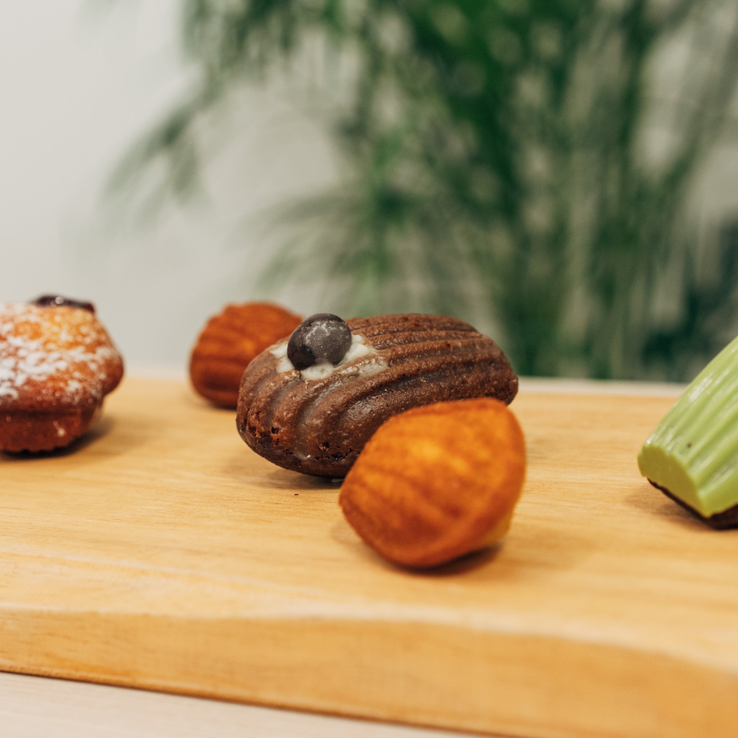 Littl Gift 6 | Littl Madeleine | Organic Coffee & Bakery